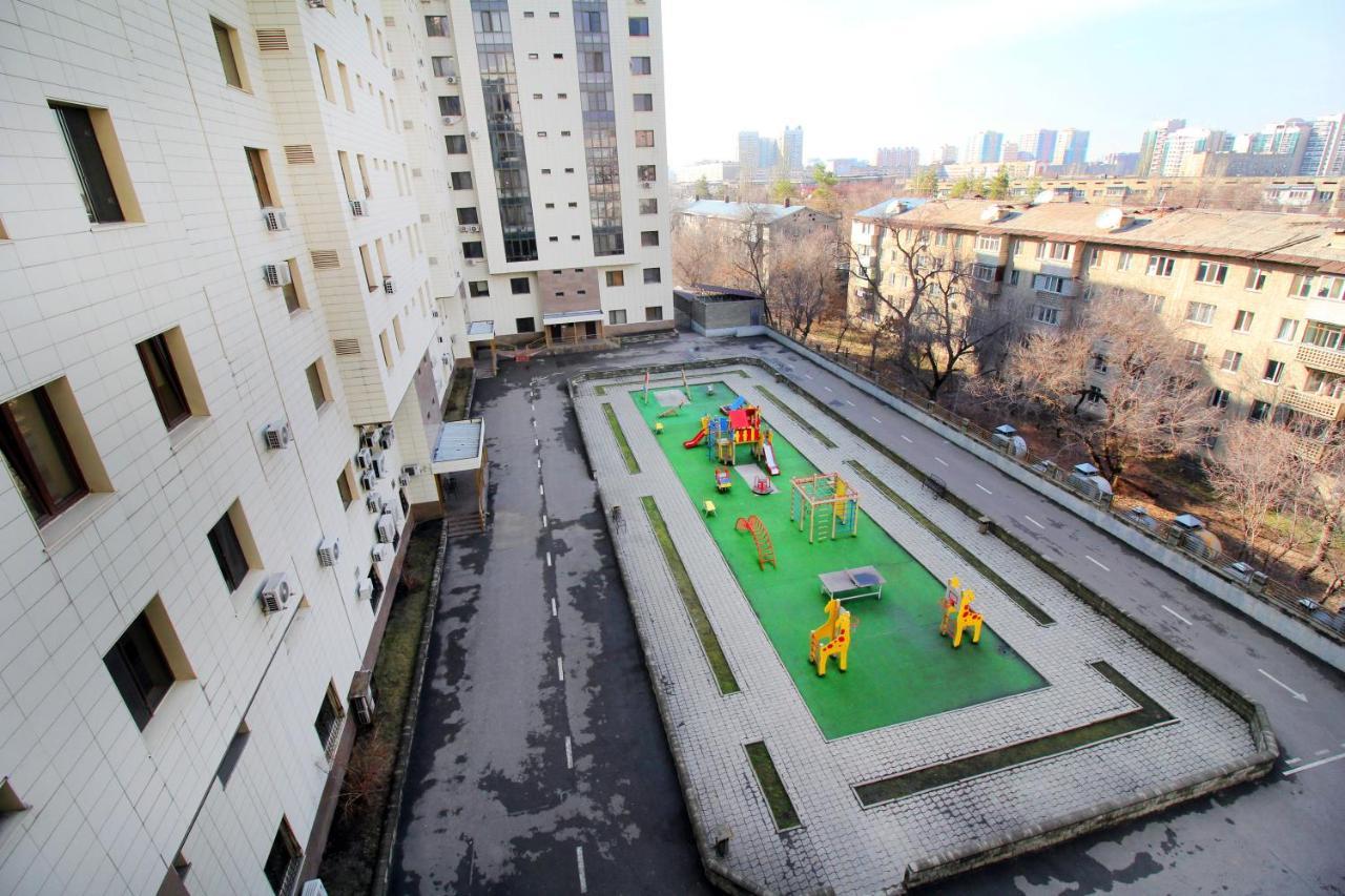 3-Комнатная Рядом Ботаничесикй Сад, Атакент Almaty Luaran gambar